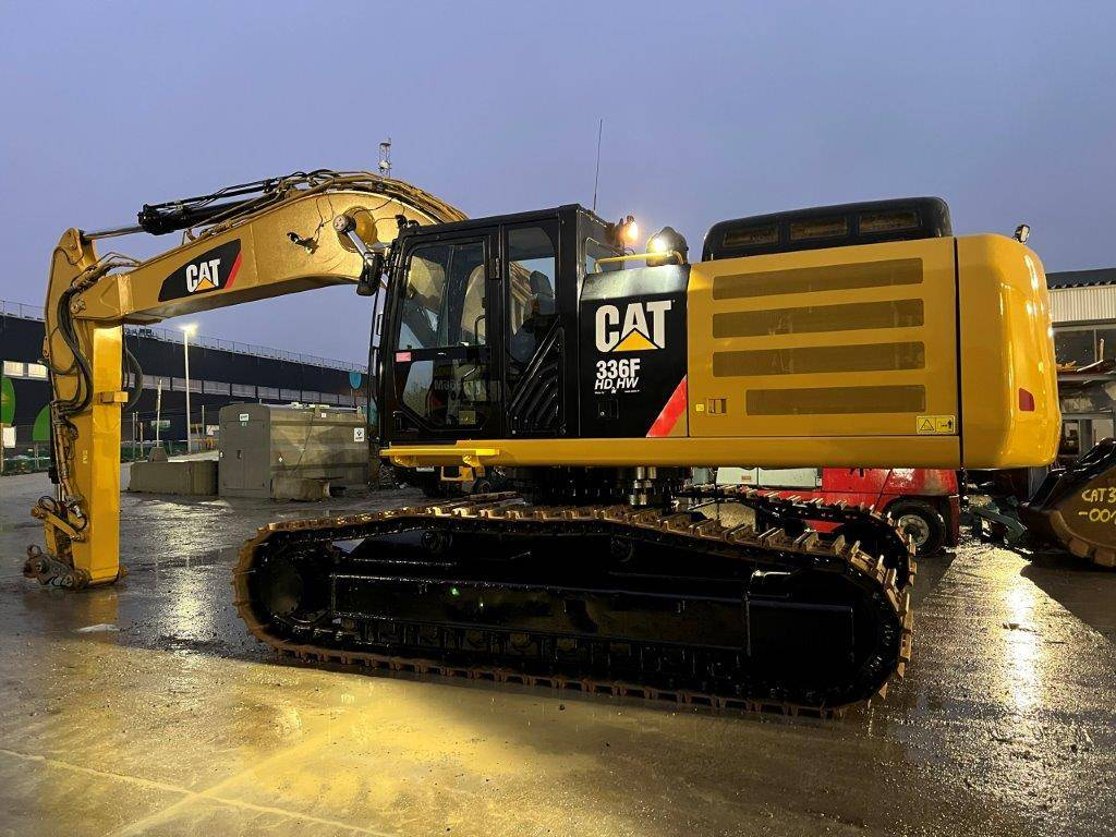 Köpa Begagnade Caterpillar 336 F L HDHW Bandgrävare till salu i Stockholm,  Sverige · PAN TRADING